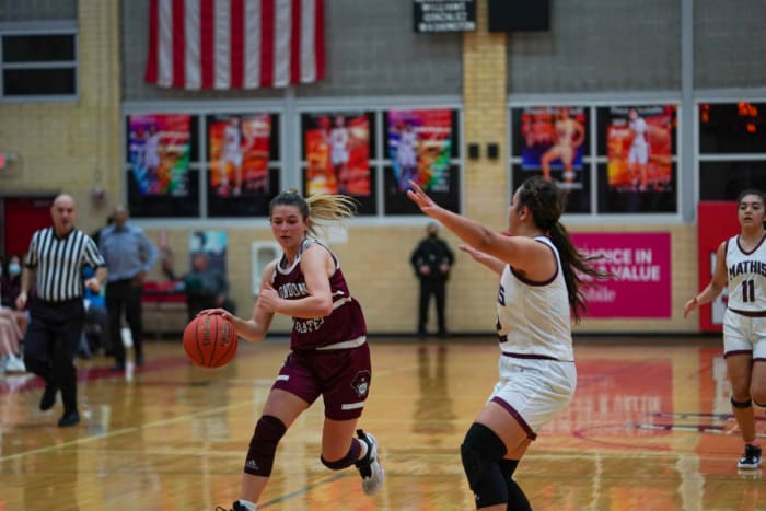 mathis-london-girls-basketball-playoffs00073